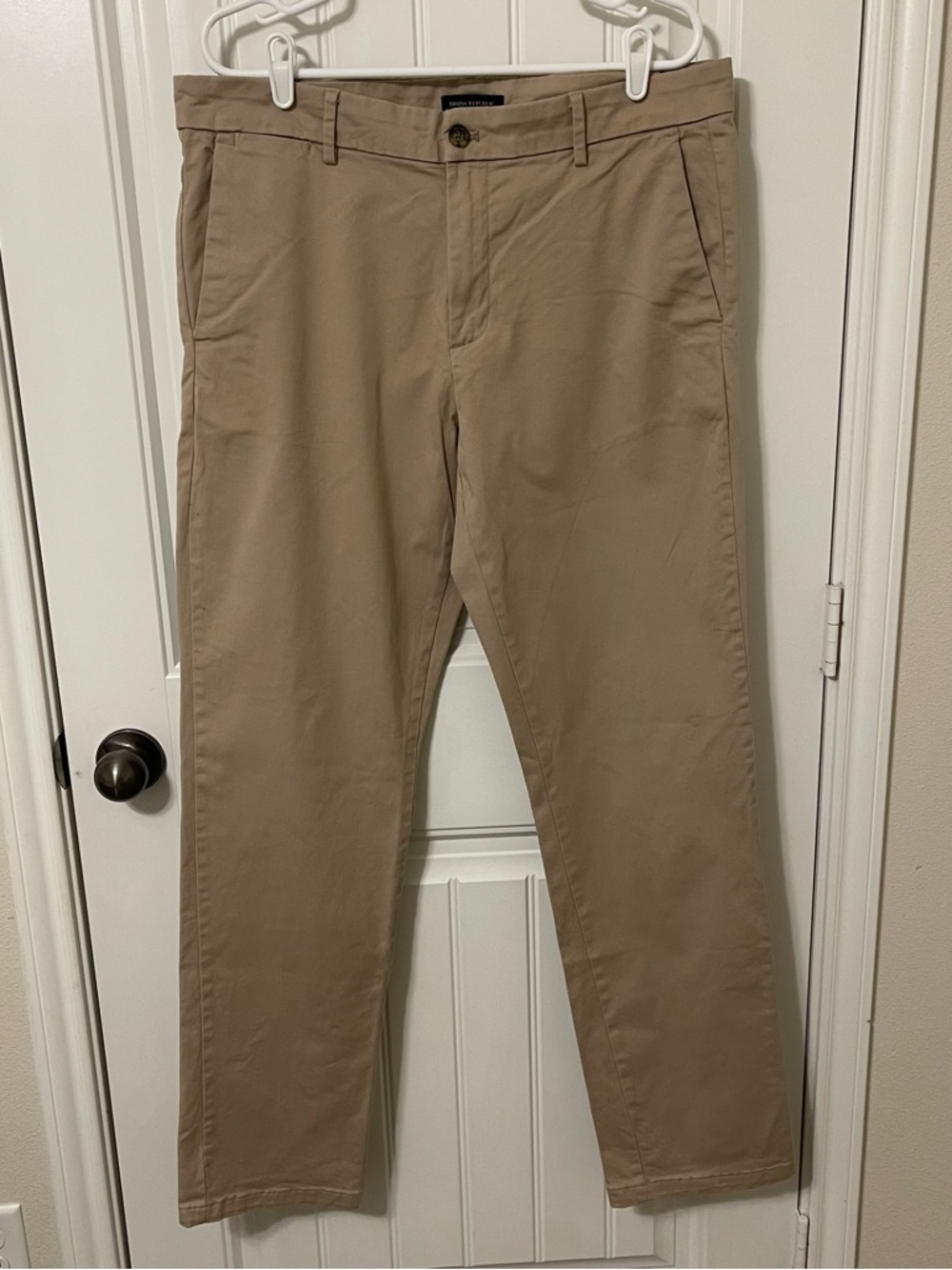 Banana Republic Men's 36x34 Tan Khaki Chino Pants Straight Leg Slim Fit Stretch